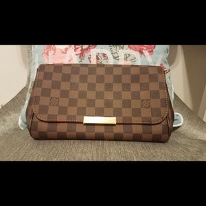 Louis Vuitton Favorite MM (Authentic)